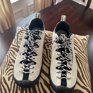 Keen Jasper sneakers-Cream and Black Women's Sneakers